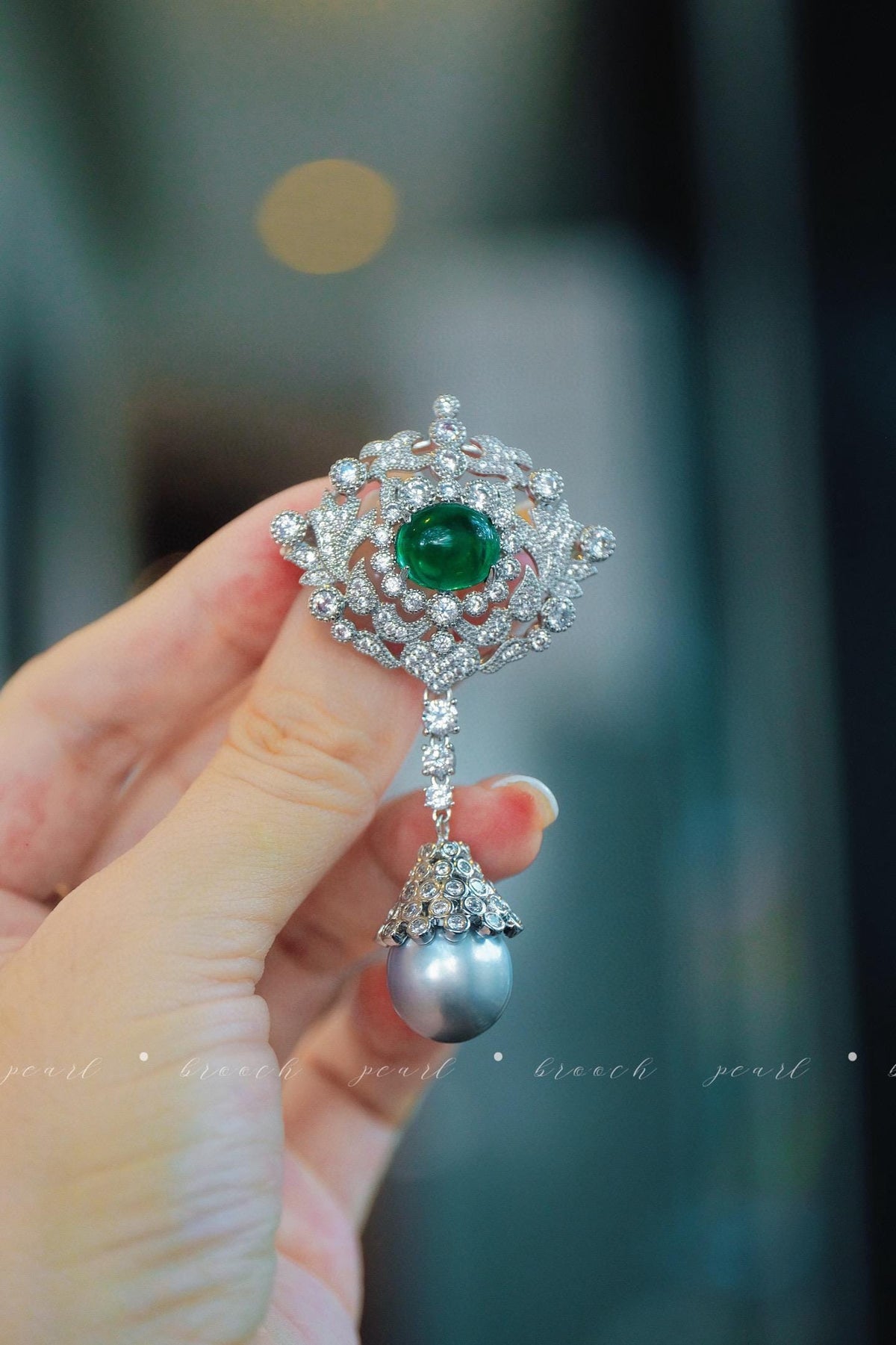 Vintage Baroque Tahitian Pearl Brooch | 13-14mm Convertible Pendant Pin