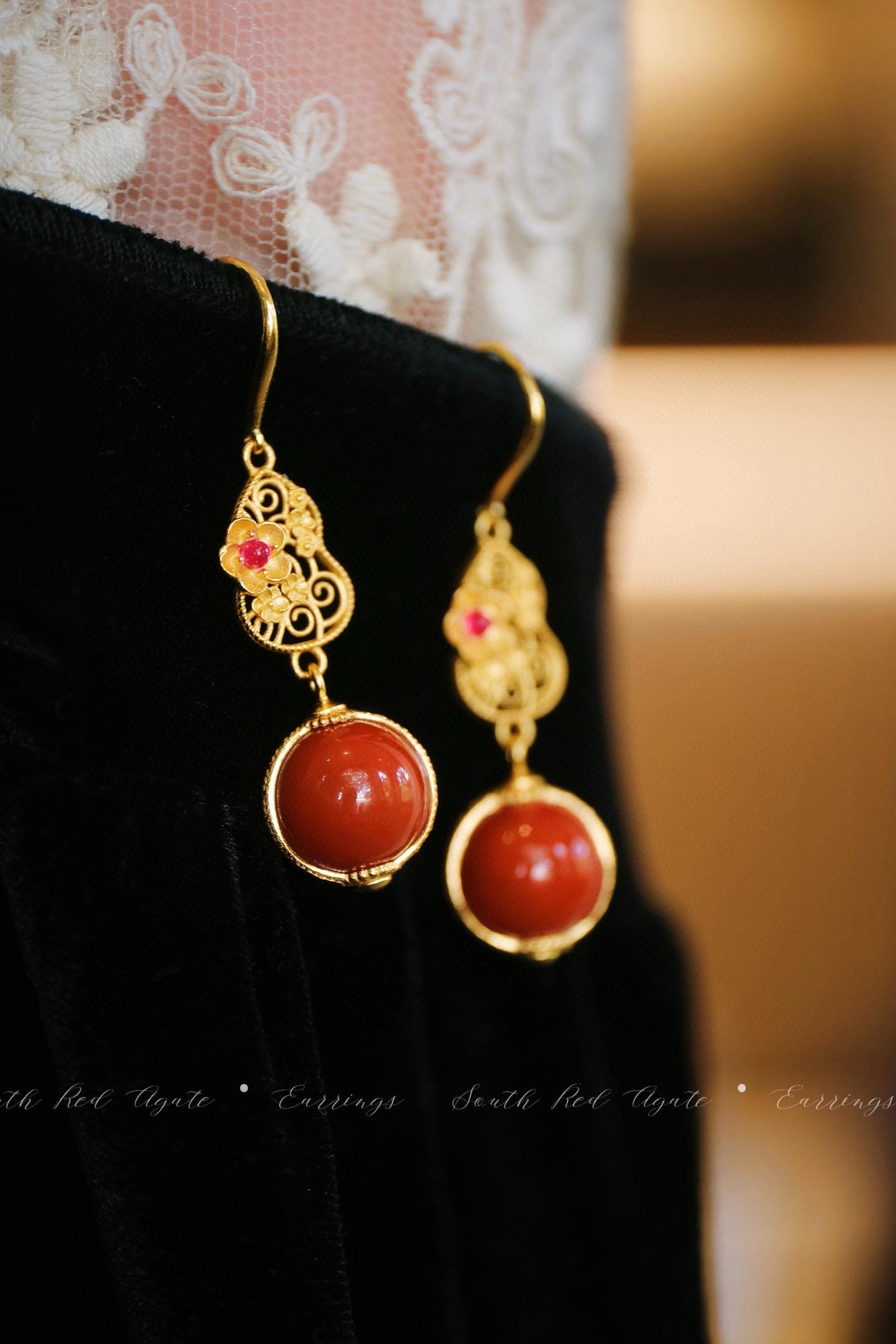 Vintage Chinese Red Hulu Earrings | 10mm Red Agate Silver Gold-Plated