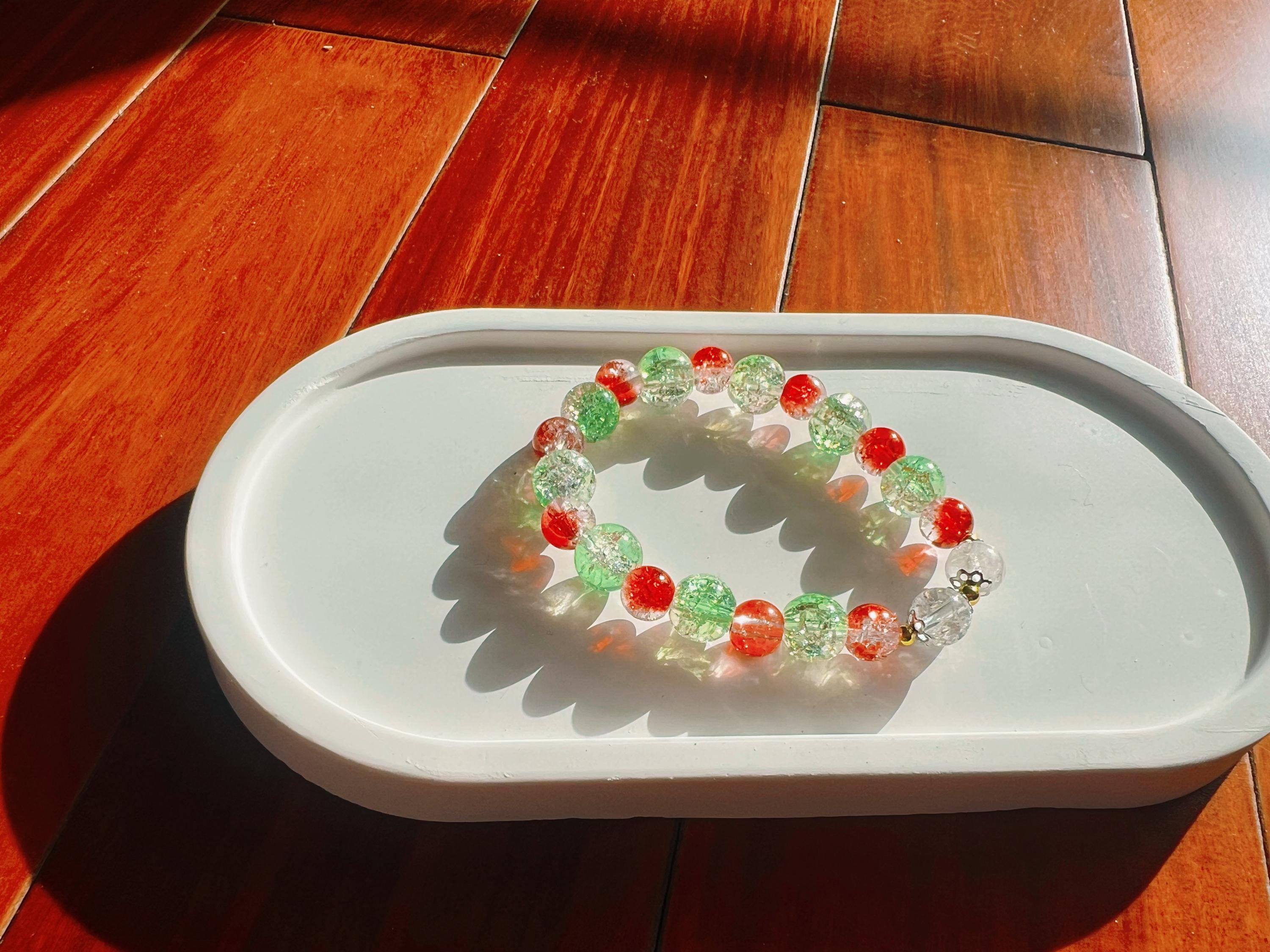 Clear Green and Red Glazed Beaded Bracelet – Christmas Spirit