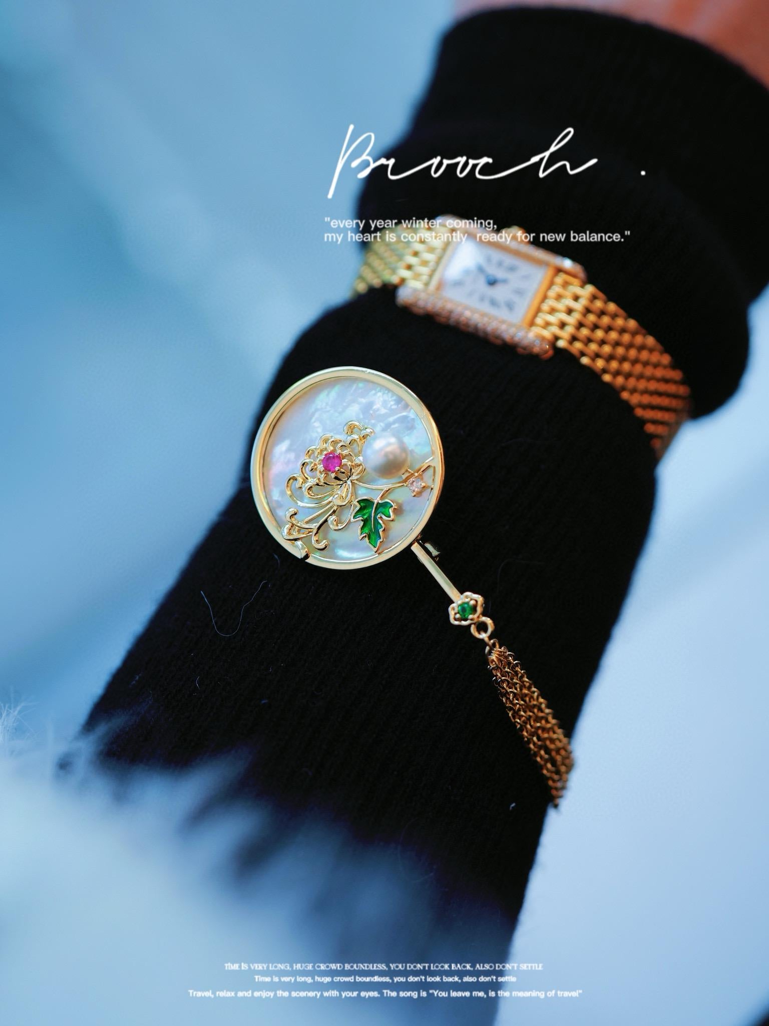 Chrysanthemum Oriental Brooch | 6-7mm Natural Round Pearl, Gold-Plated Copper & Mother-of-Pearl