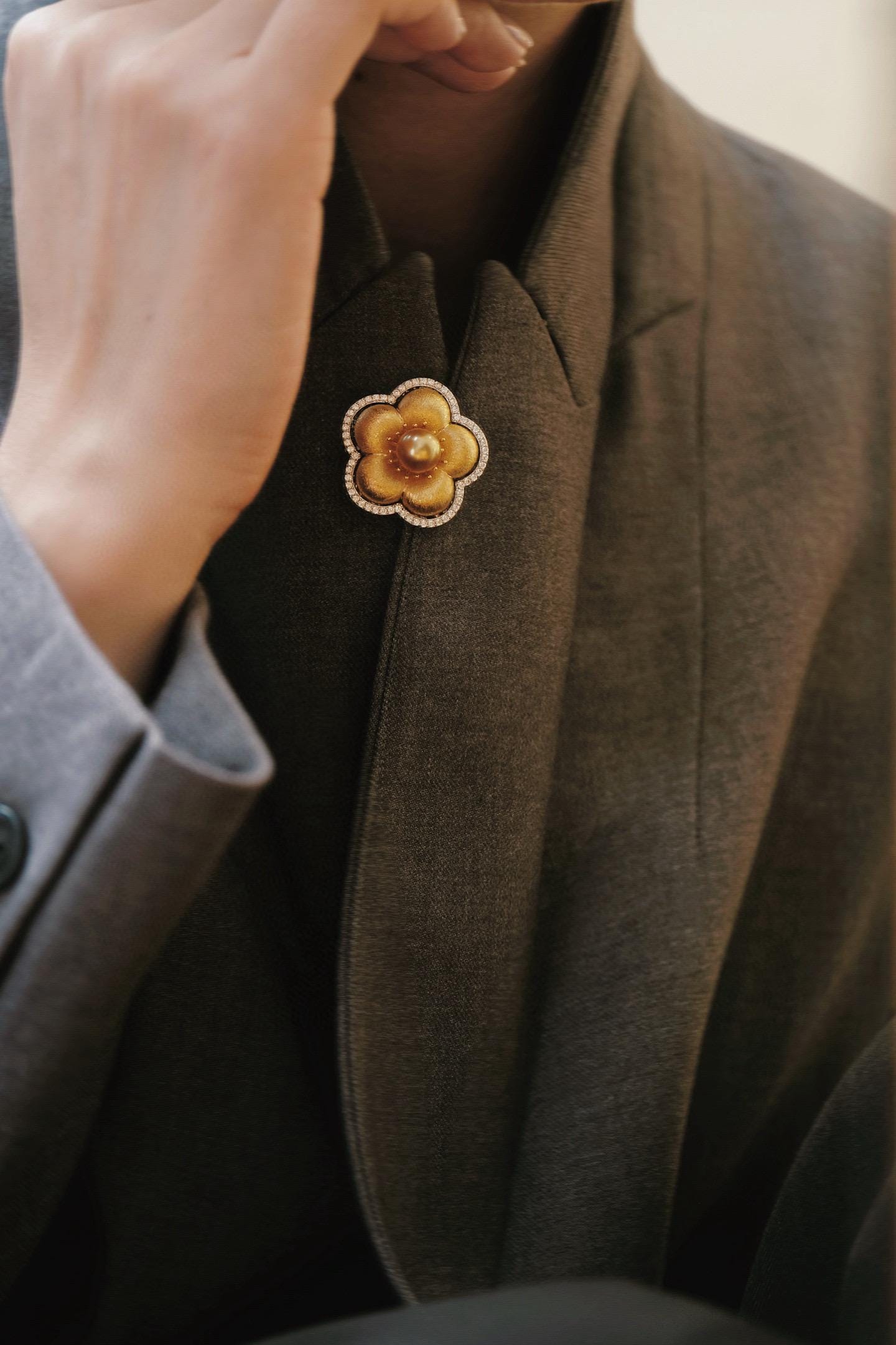 Natural Saltwater Golden Pearl Camellia Brooch - Autumn & Winter Exclusive