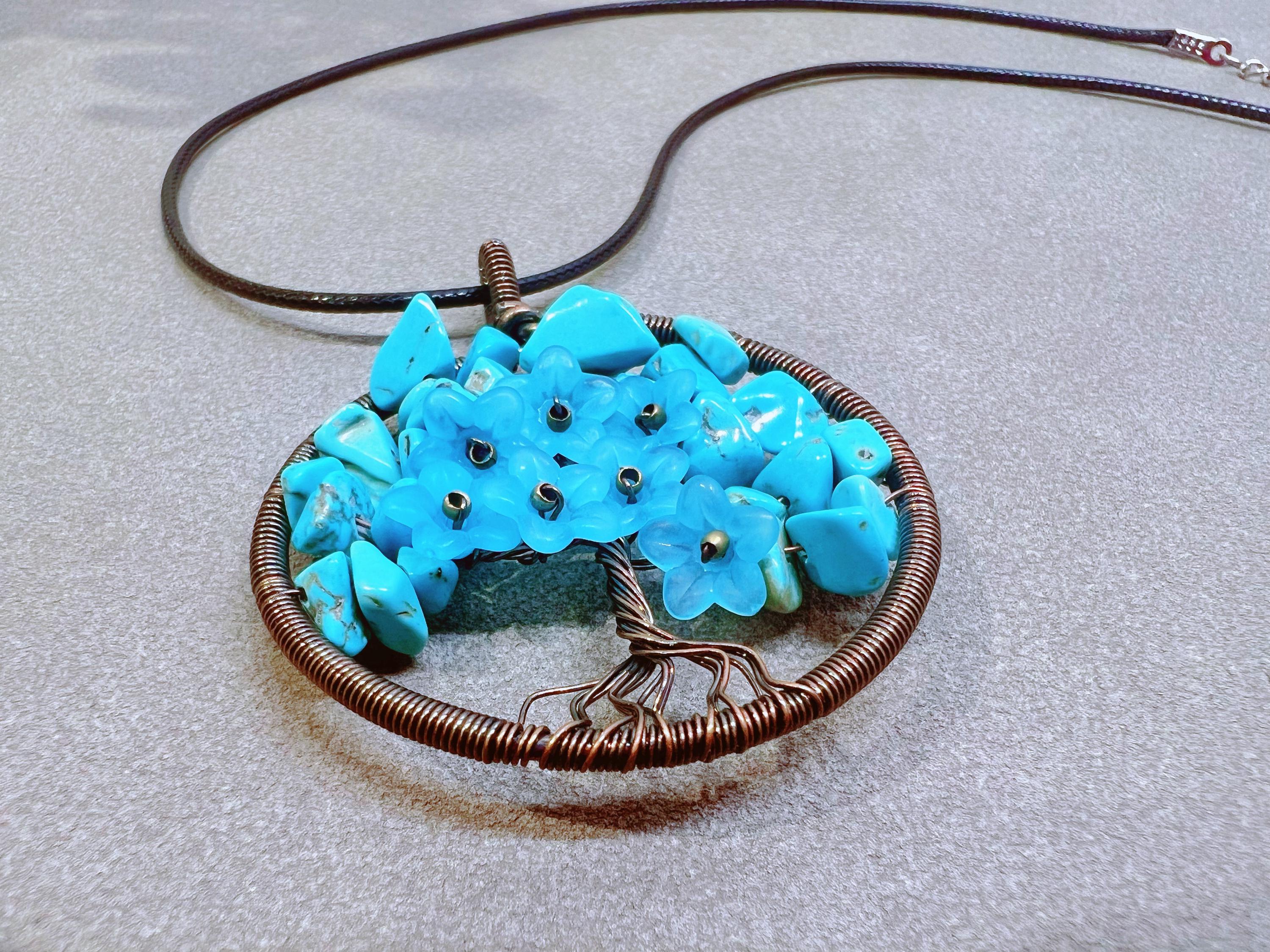Handmade Turquoise Beaded Tree Pendant Necklace – Nature-Inspired Elegance, Gift bracelet with every purchase!