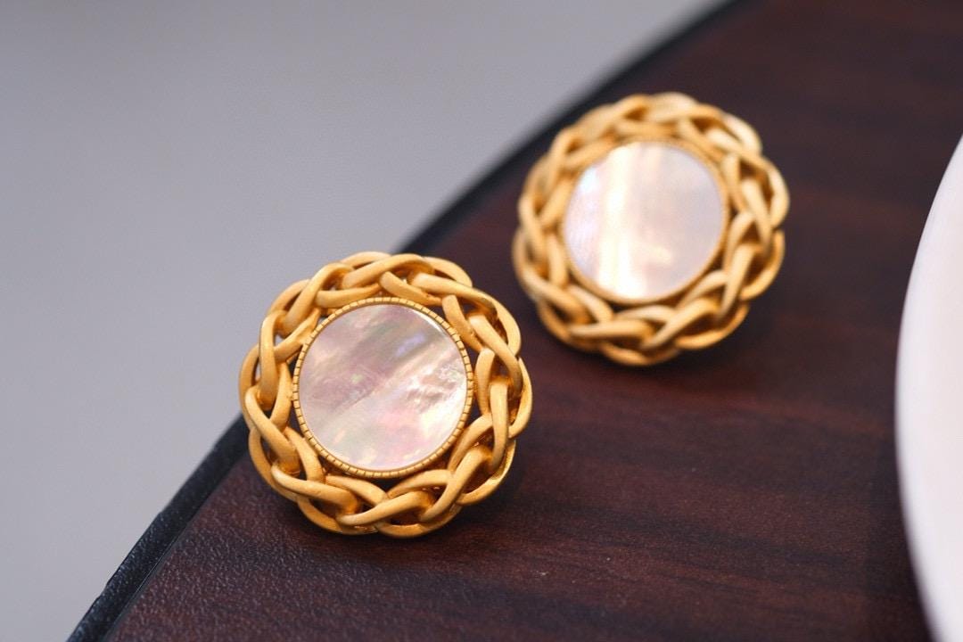 Vintage Hong Kong Style Mother of Pearl Earrings | S925 Silver Gold-Plated