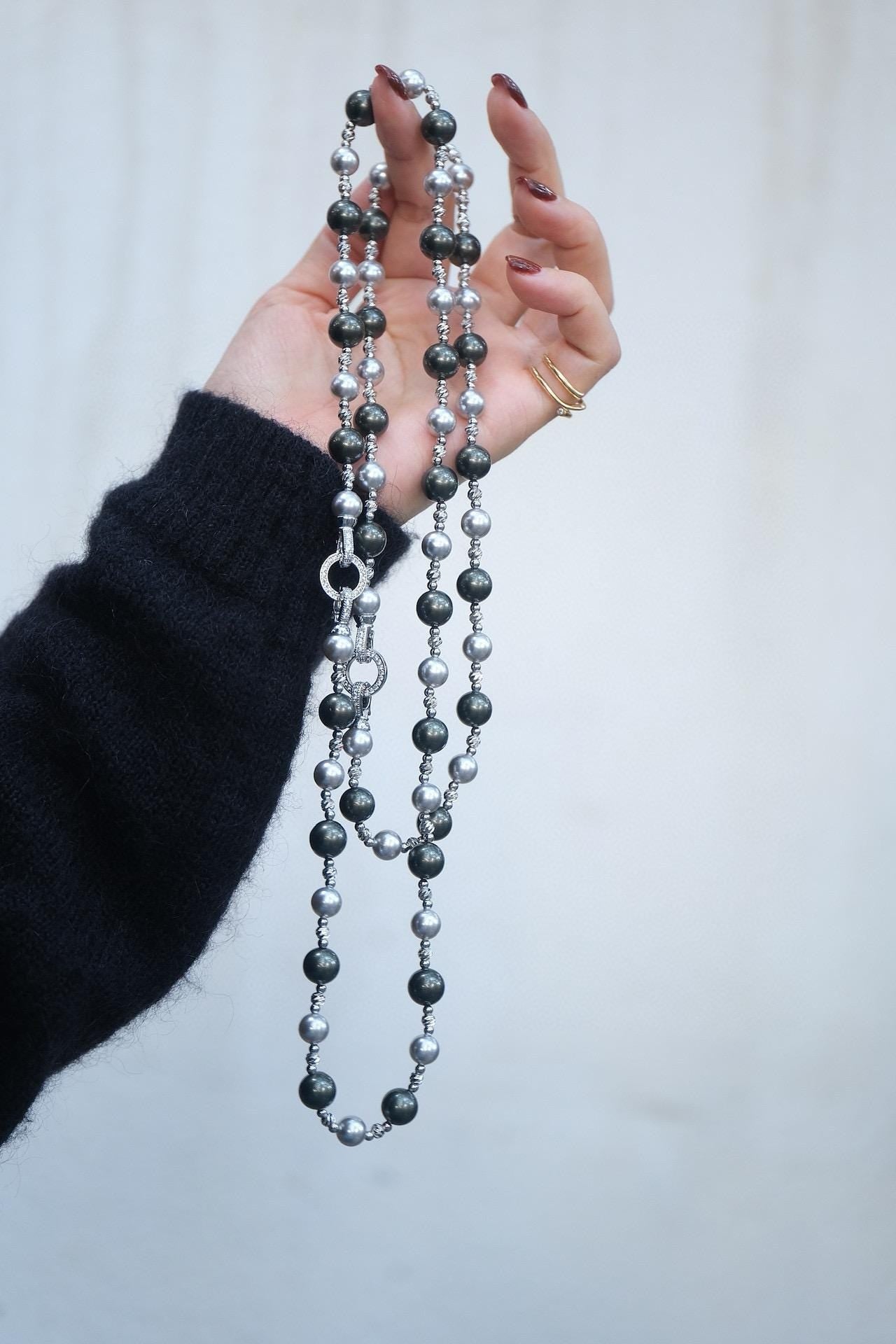 Tahitian Mixed Color Pearl Necklace | 8mm Ginpo & 10mm Black Diamond Double-Ring Clasp