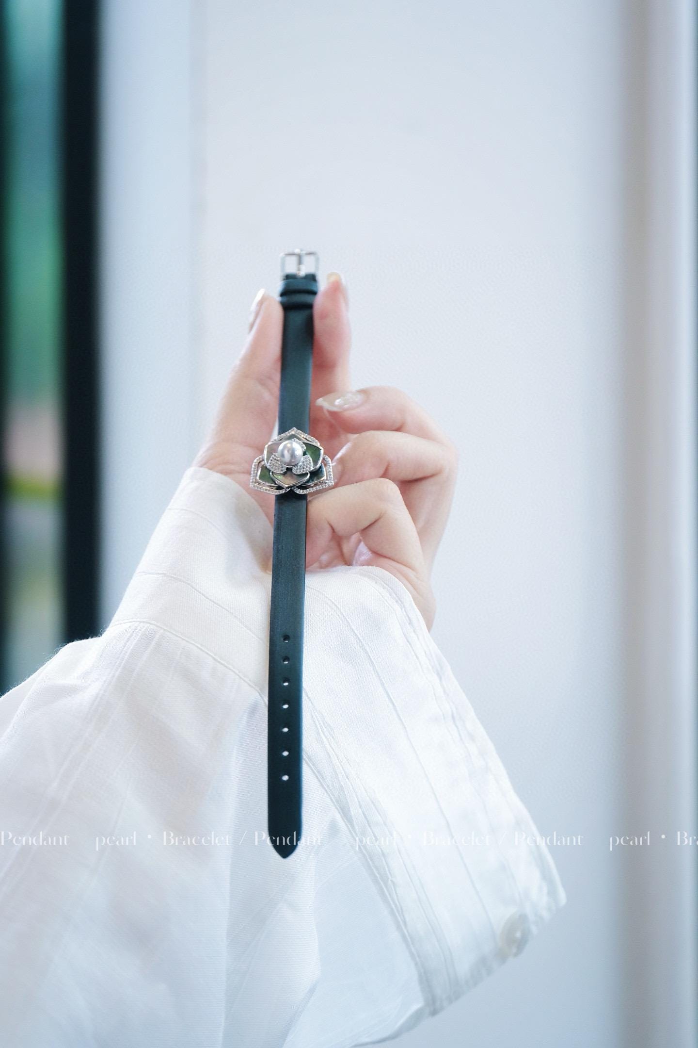 Camellia Bracelet | 7-7.5mm Japanese Akoya Pearl Shell