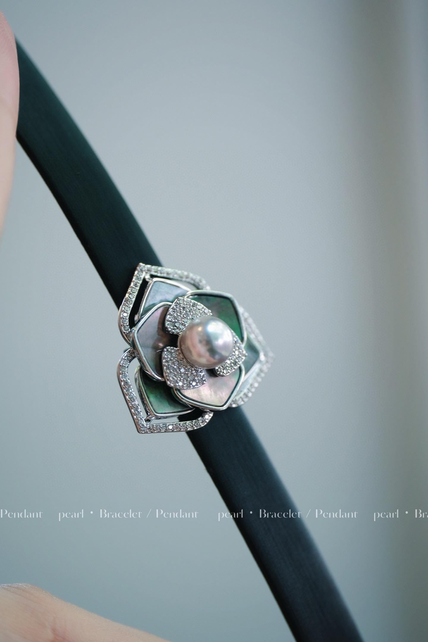 Camellia Bracelet | 7-7.5mm Japanese Akoya Pearl Shell