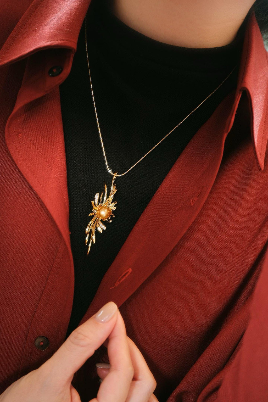 Autumn Chrysanthemum Golden Akoya Pearl Brooch | 9-10mm Natural Seawater Pearl Pin