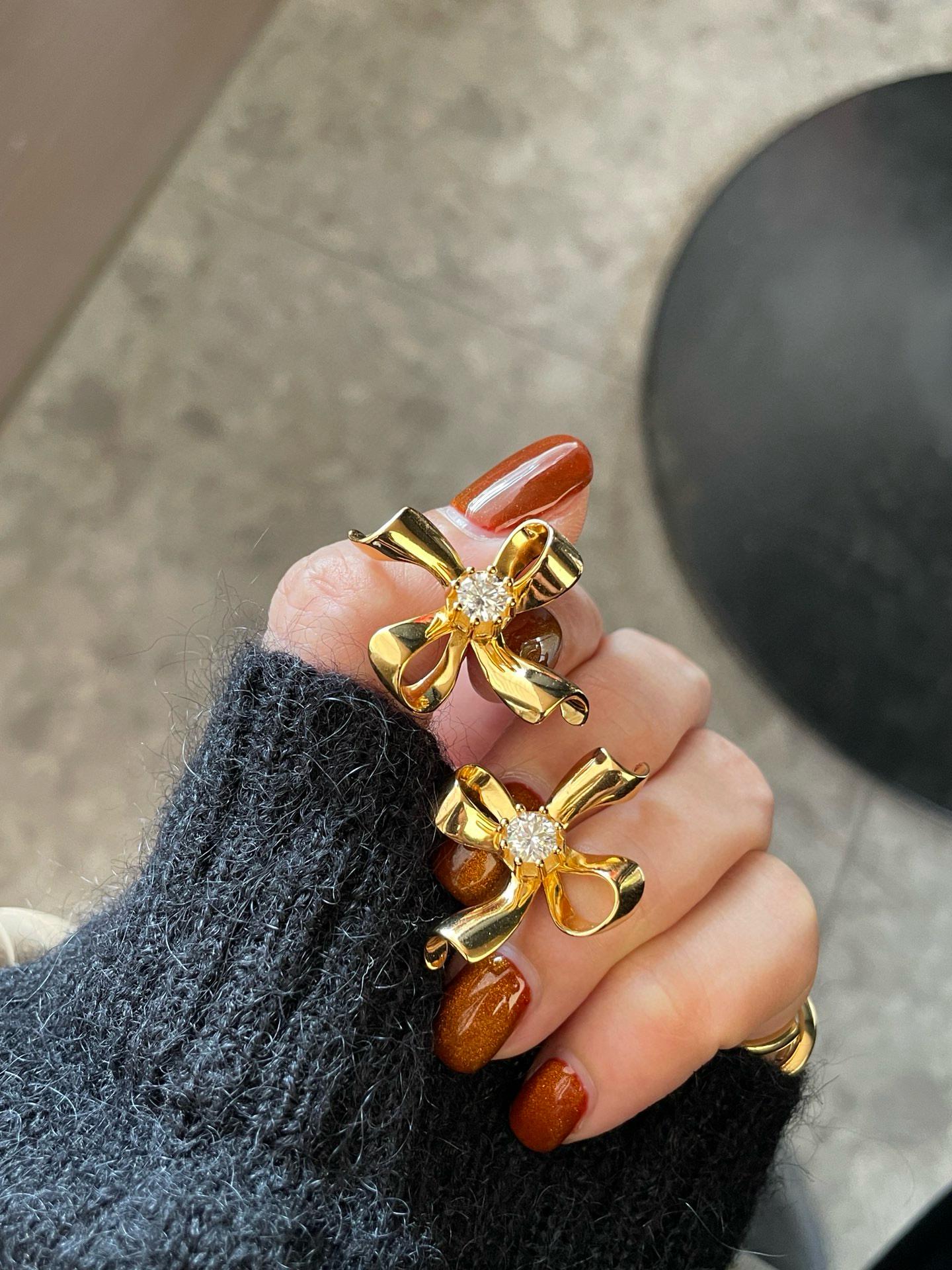 Moissanite Stud Earrings | 1ct Pair Sterling Silver Gold-Plated