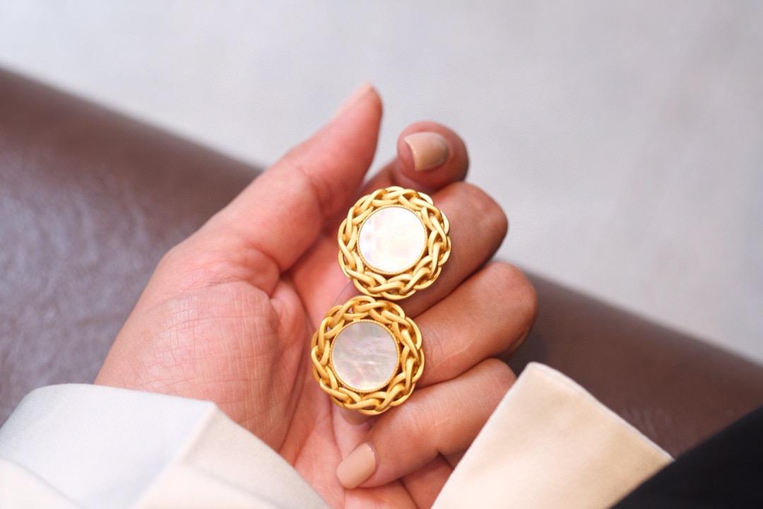 Vintage Hong Kong Style Mother of Pearl Earrings | S925 Silver Gold-Plated