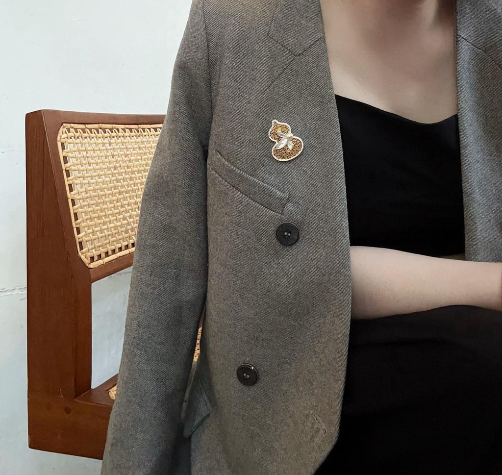 Modern Chinese Hulu Brooch Pendant | 6-7mm Akoya Pearl 2-in-1