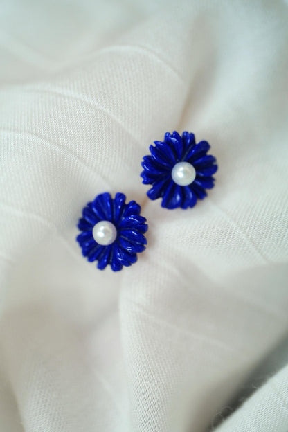 Lapis Lazuli Daisy Stud Earrings | Floral Earrings