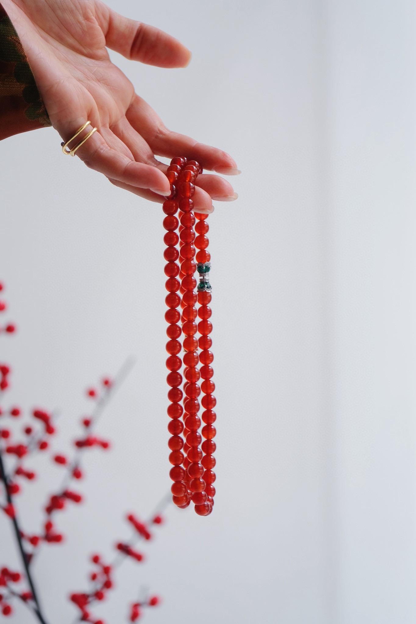 Skin-Flattering Natural Red Agate Necklace
