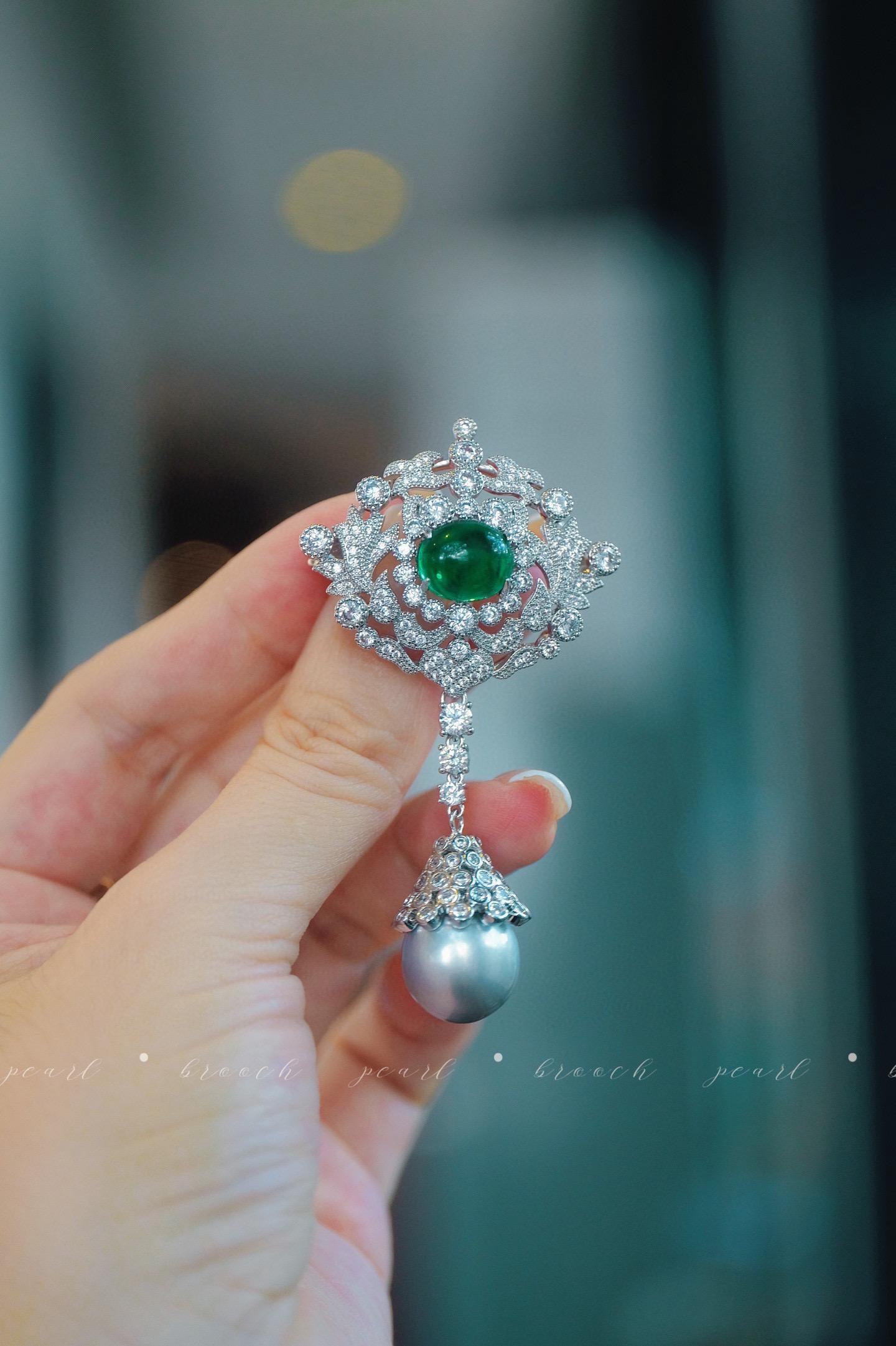 Vintage Baroque Tahitian Pearl Brooch | 13-14mm Convertible Pendant Pin