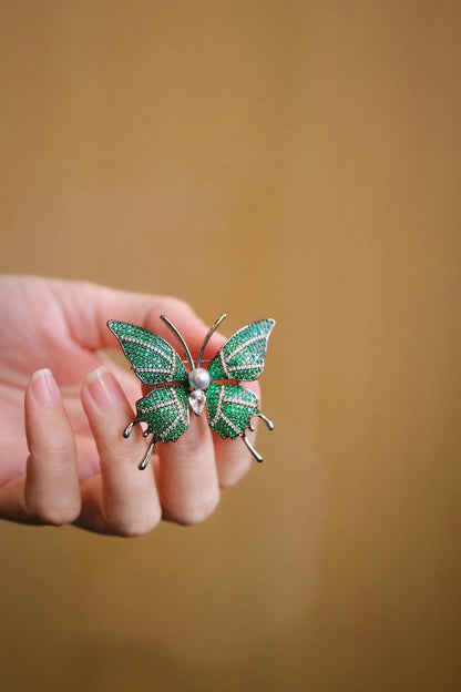 Green Sprite Butterfly Brooch | 6-6.5mm Akoya Pearl Convertible Pin