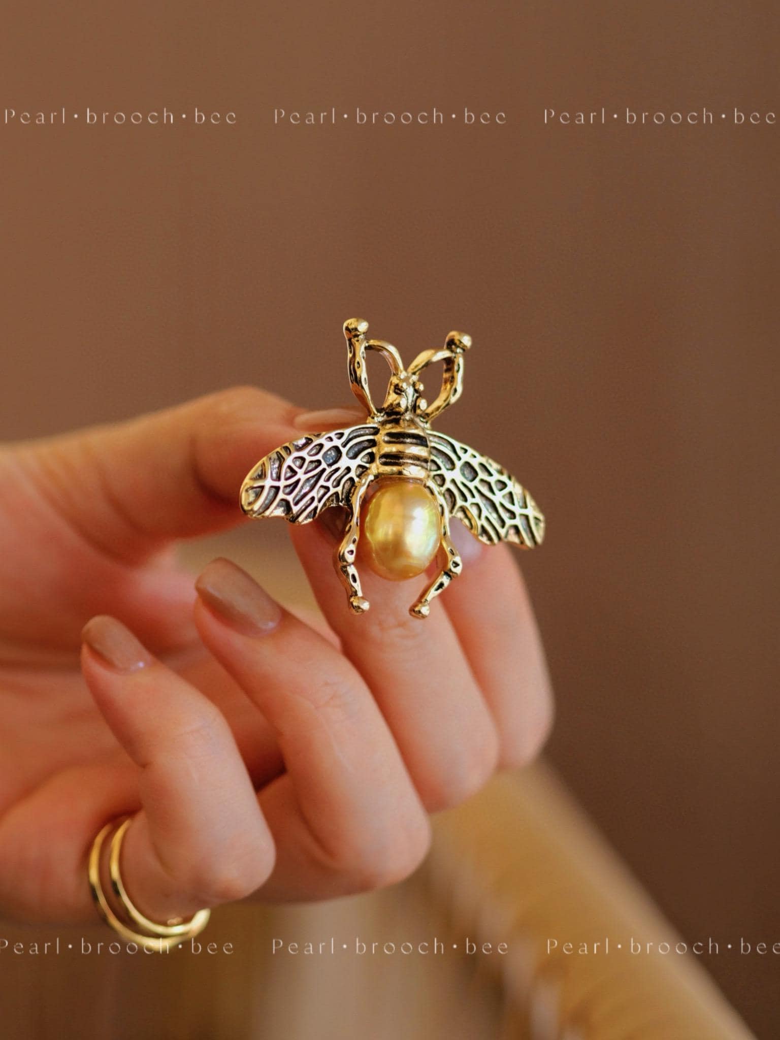Vintage Bee Baroque Pearl Brooch Pendant | 11-12mm Golden Seawater Pearl 2-in-1 Pin