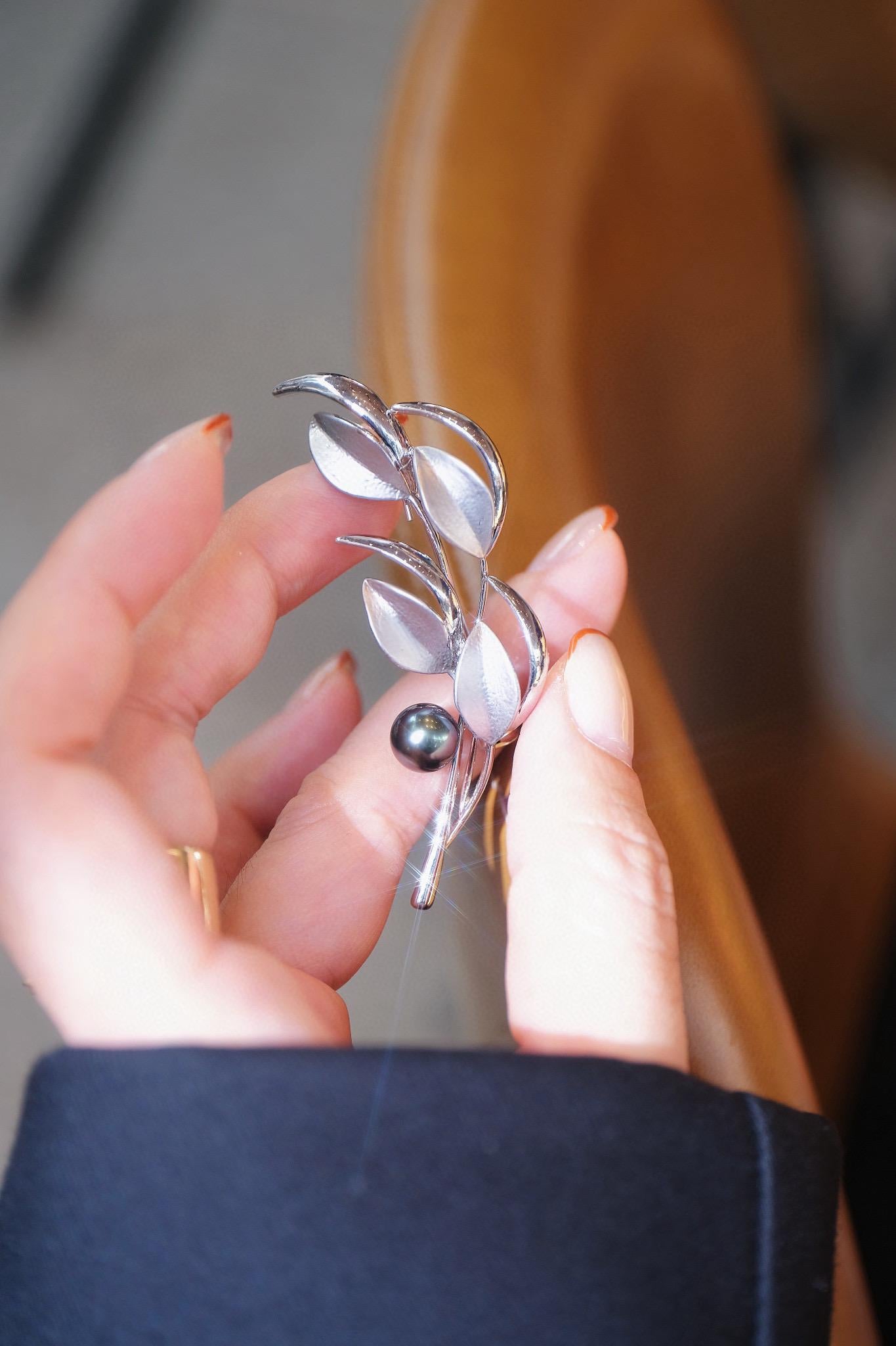 Wheat Tahitian Pearl Brooch | 8-9mm Natural Seawater Pearl Pin