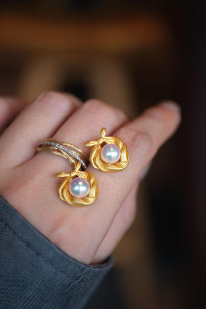 Vintage Bow Akoya Pearl Stud Earrings | 7-8mm Pearl