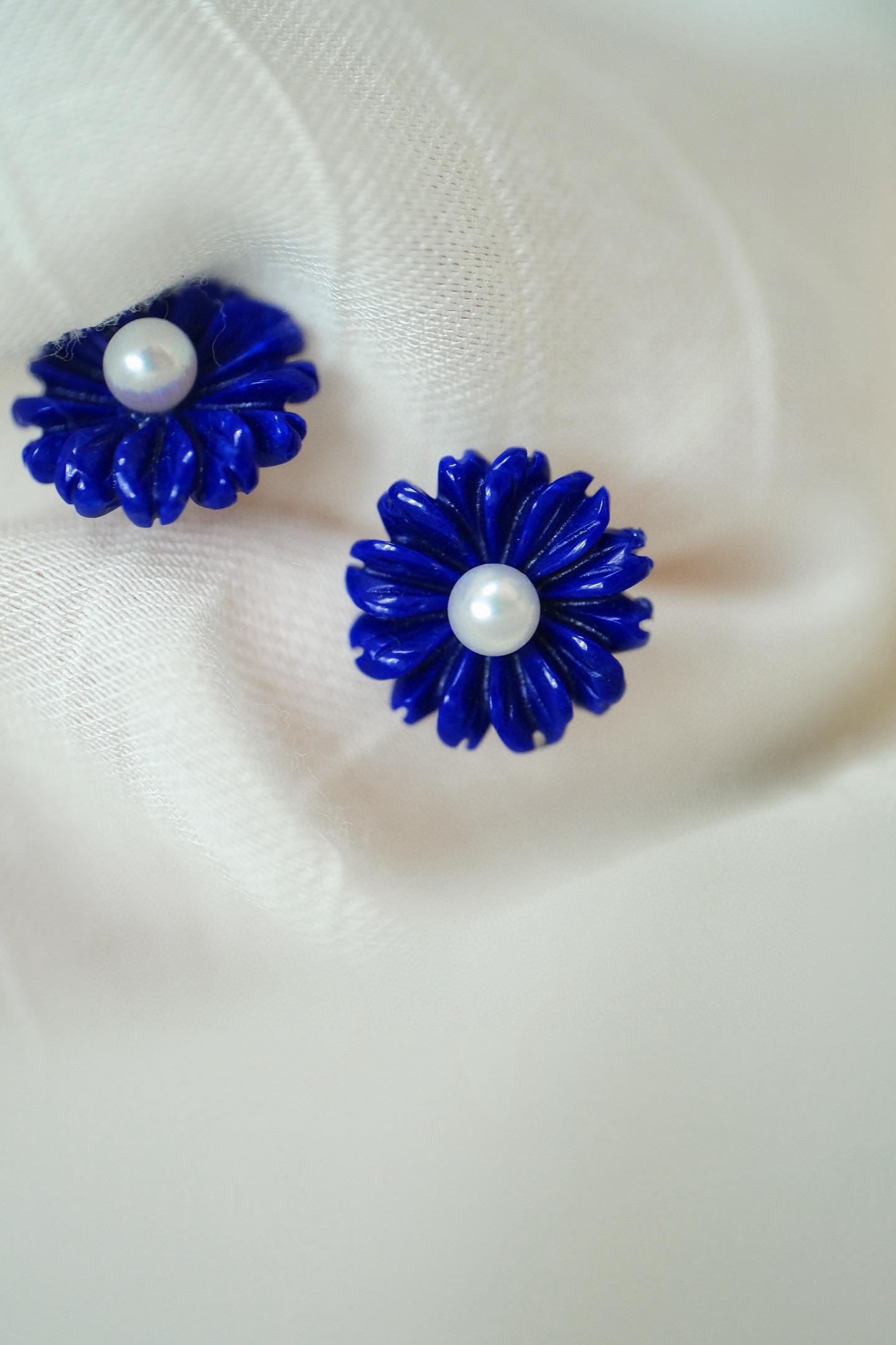 Lapis Lazuli Daisy Stud Earrings | Floral Earrings