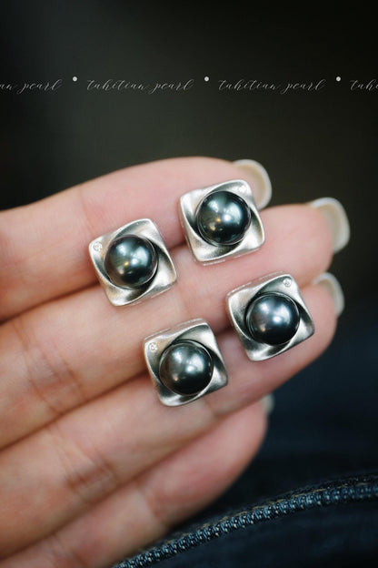 Tahitian Pearl Stud Earrings | 8-8.5mm Pearl Zircon