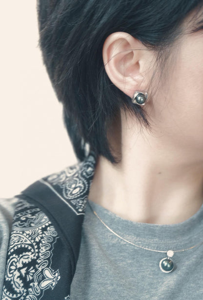 Tahitian Pearl Stud Earrings | 8-8.5mm Pearl Zircon